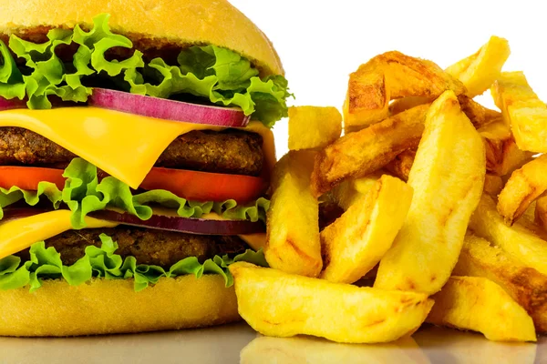 Francouzské hranolky a cheeseburger — Stock fotografie