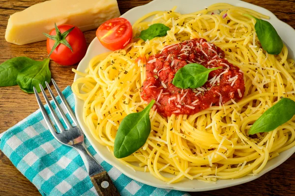 Tradycyjne spaghetti makarony — Zdjęcie stockowe