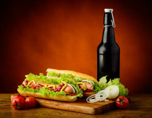 Hot dog menu and vegetables — Stock Photo, Image