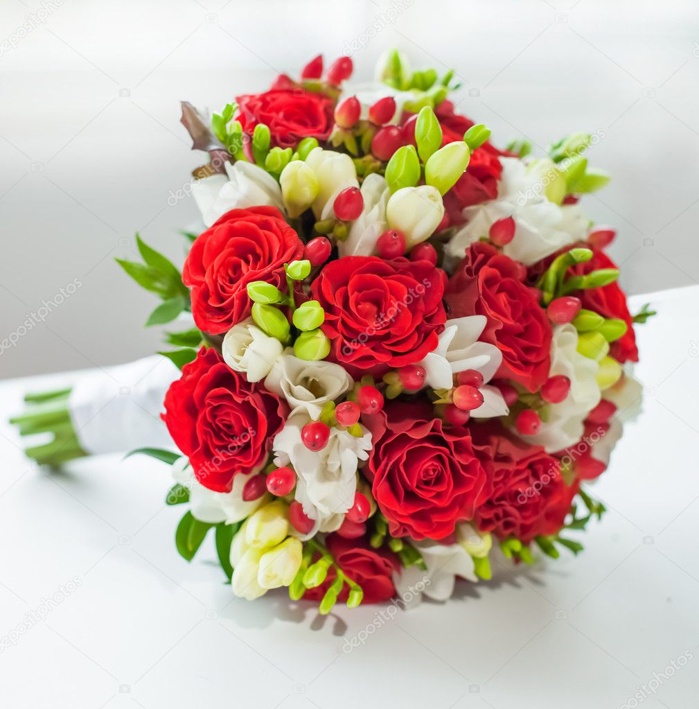 Beautiful bouquet of red rose