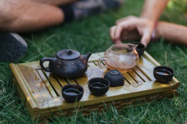 Doğada çay seremonisi, Çin çömleği