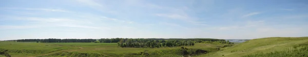 Doğa yaz expanses gün işaretini kaldırın. — Stok fotoğraf