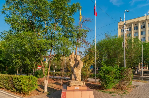 Elista Russia August 2021 Sculpture Berkutchi Golden Eagle His Hand — Stock Photo, Image