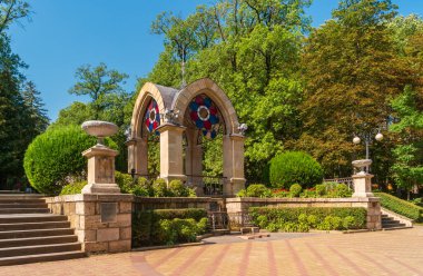 Kislovodsk, Rusya - 30 Ağustos 2021: Tatil köyü parkındaki 