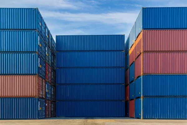 Une Pile Conteneurs Dans Port Conteneurs Expédition Empilés Sur Cargo — Photo