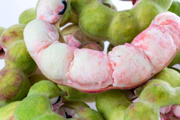 Owoc Tamaryndowca Manila Manila Tamarind Pithecellobium Dulce Białym Tle Świeże — Zdjęcie stockowe