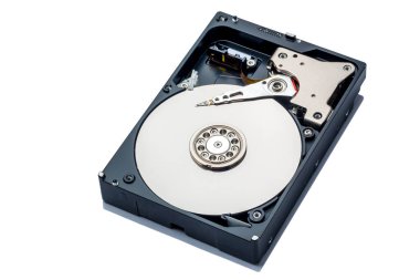 Sabit disk sürücüsü ve kapağı aç. Bilgisayar donanımı, sabit disk, depolama cihazı. Sabit diskin içindeki detaylar. Sabit disk iç mekanizma donanımıdır