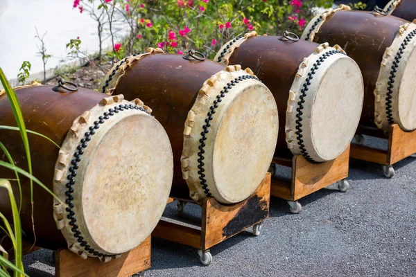 Дерево Кожа Сделали Барабан Показ Популярным Фестивалем Индии Таиланде Традиционные — стоковое фото