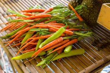 Bir grup taze sebze. Taze sebze ve meyve..