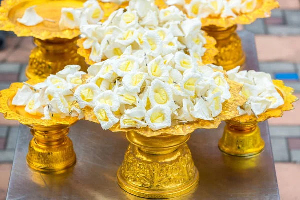 Fleur Bois Funéraire Dans Bouddhisme Funéraire Fleurs Artificielles Pour Les — Photo