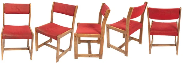 Červená dřevěná židle z Polska s několika stranami. Měkké sedadlo a záda. — Stock fotografie