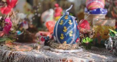 Eski Polonya geleneğine göre hazırlanmış Paskalya yumurtası..