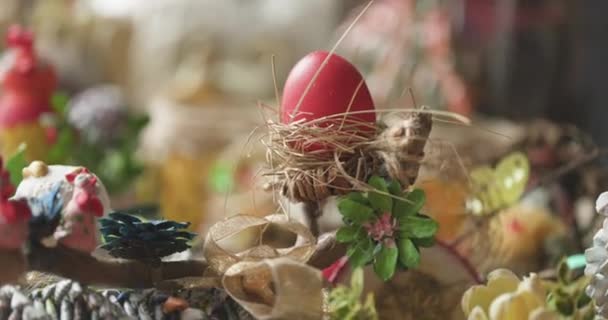 Malované vejce na Velikonoce podle tradice v Polsku. — Stock video