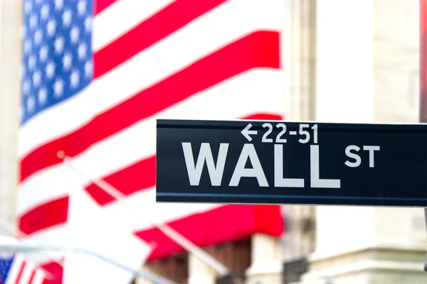 Wall street işaret — Stok fotoğraf