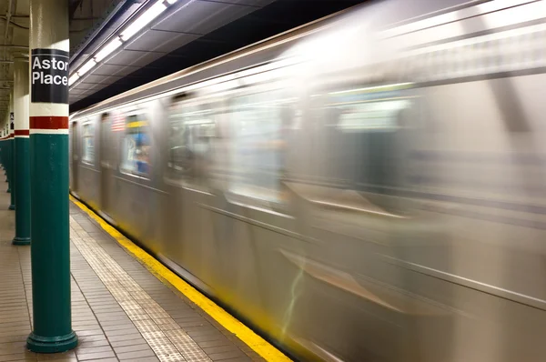 阿斯特的地方地铁站纽约 — 图库照片