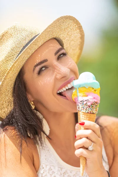 Beautiful Happy Woman Licks Ice Cream Hot Summer Day — Stock Photo, Image