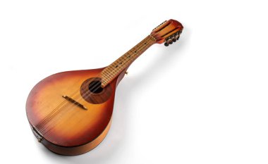 Beyaz arkaplanda iki tonluk kırmızı ve sarı mandolin izole edilmiş.. 