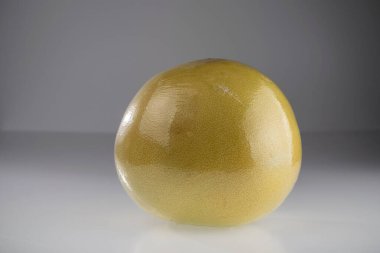 Olgun meyve, depolama ve taşınma için PE paketindeki pomelo 'dur..