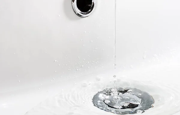 Stream Clean Water Pours Tap Sink — Stock Photo, Image