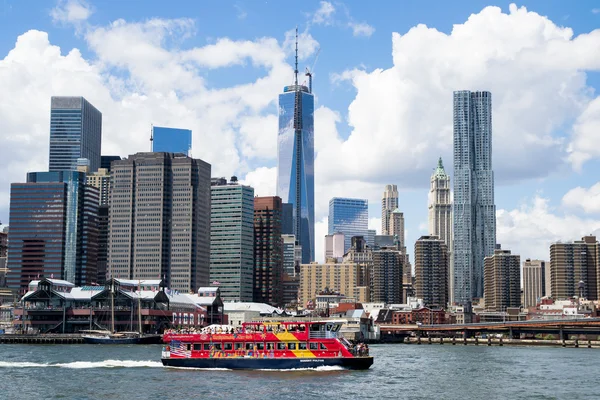 Línea del horizonte de Manhattan —  Fotos de Stock