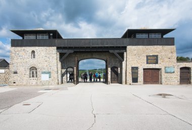 Mauthausen toplama kampı