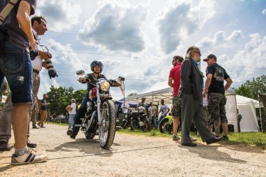 motosiklet yarışı