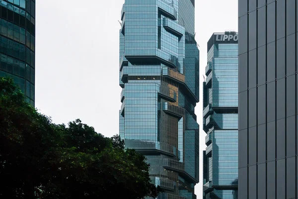 Hongkong Března 2019 Procházky Mezi Mrakodrapy Ulicemi Hongkongu Během Zamračeného — Stock fotografie