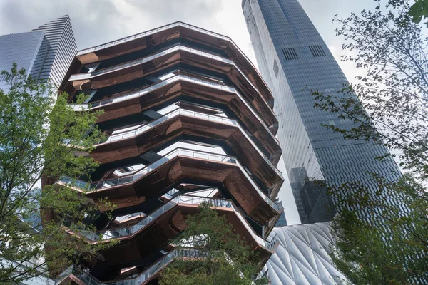 Nowy Jork Usa Sierpnia 2019 Widok Strukturę Architektoniczną Statku Manhattanie — Zdjęcie stockowe