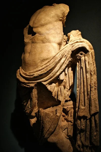 Romeinse beeldhouwkunst van een man — Stockfoto