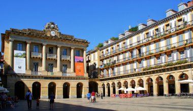 san sebastian constitucion meydanda