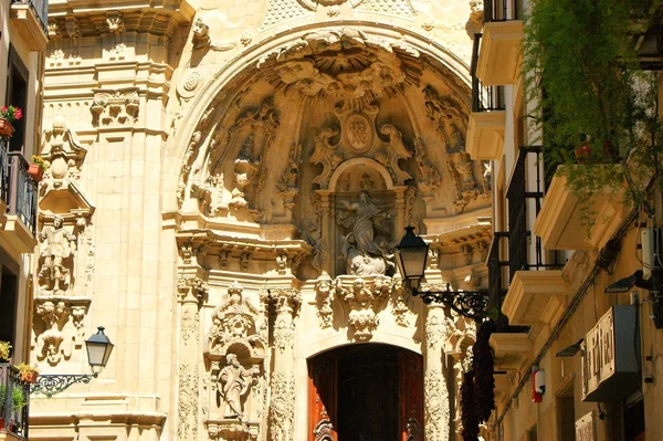 Doorway detail of basilica of Santa Maria del Coro — Stock Photo, Image