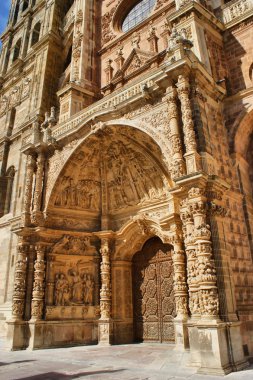 saint mary cathedal astorga içinde kapı