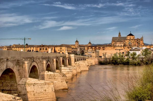 Romaren överbryggar av cordoba — Stockfoto