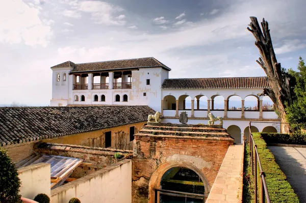 Alhambra Palace & Gardens in Grenade — Stock Photo, Image