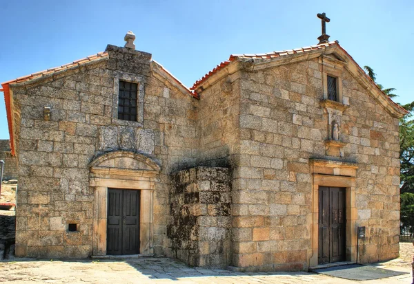 Romaanse kerk van santiago in belmonte — Stockfoto