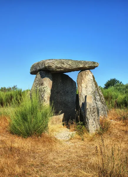 Em Pedra da Orca de dolmen Gouveia — Photo