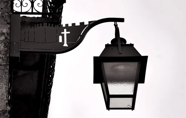 Ancient streetlight in Trancoso — Stock Photo, Image