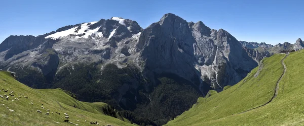 Paisaje de montaña, italia — Foto de Stock