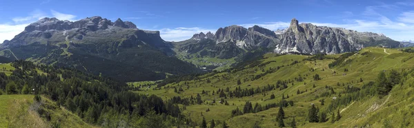 Dolomites dağ manzarası