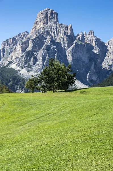 Weergave van sassongher, alta badia - dolomites — Stockfoto