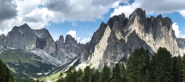 Dolomiti vajolet 谷全景 — 图库照片