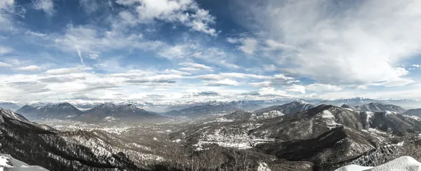 Paesaggio invernale, Campo dei Fiori Varese, Italia — Foto Stock