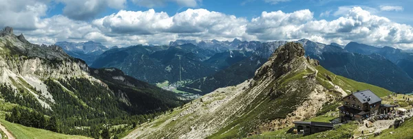 Dolomiterna bergslandskap — Stockfoto