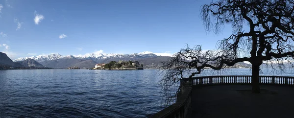 马焦雷湖，景观从斯特雷萨-意大利 — 图库照片