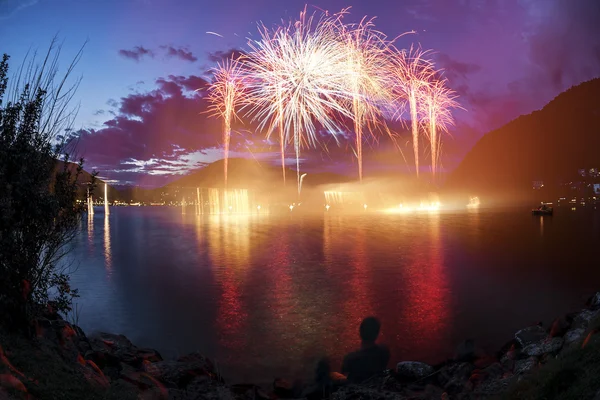 Fogos de artifício no Lago Lugano — Fotografia de Stock