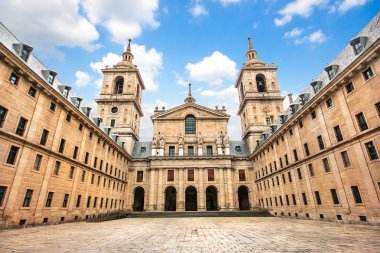 İspanya, Madrid yakınlarındaki San Lorenzo de El Escorial Kraliyet Manastırı