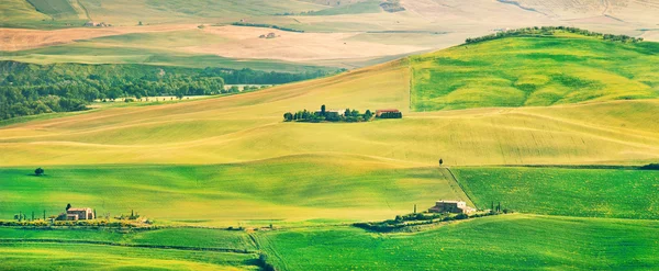 Beautiful Tuscany landscape panorama in Val d'Orcia, province of Siena, Italy — Stock Photo, Image