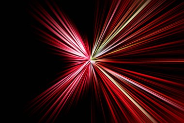 Siyah bir arkaplanda kırmızı ve pembe renkli bulanık radyal zoom 'un soyut yüzeyi. Radyal, ayrışan, yakınsayan çizgilerle muhteşem renkli arkaplan