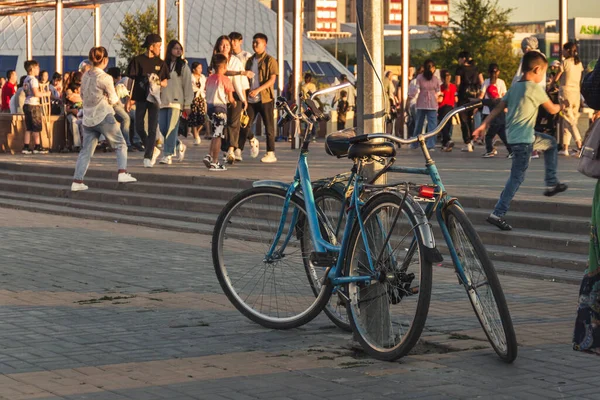 Uralsk Kazakhstan Qazaqstan 2022 Bicycles Tied Pole Central Square City — ストック写真