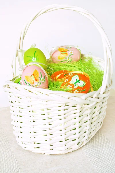 Easter eggs in a basket — Stock Photo, Image